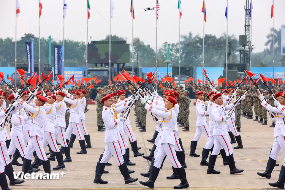 Triển lãm Quốc phòng quốc tế Việt Nam 2024 được tổ chức từ 19-22/12/2024 tại sân bay Gia Lâm, mở cửa từ 9-17 giờ. Lễ khai mạc sẽ được tổ chức từ 9 giờ ngày 19/12/2024. (Ảnh: Hoài Nam/Vietnam+)