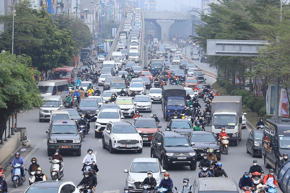 Ghi nhận mật độ giao thông tại khu vực Ngã Tư Sở vào thời điểm 14 giờ ngày 31/1. (Ảnh: Hoài Nam/Vietnam+)