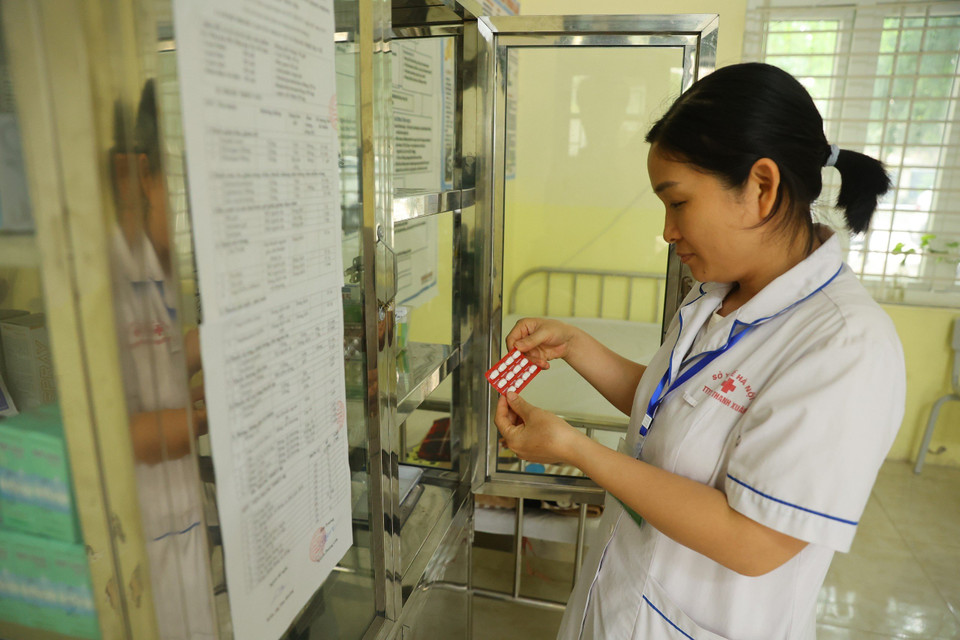 Đội ngũ y tế cũng luôn sẵn sàng để hỗ trợ thí sinh. (Ảnh: PV/Vietnam+)