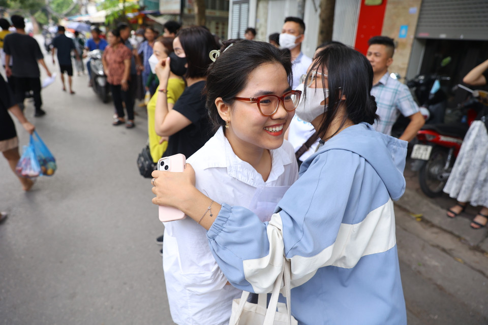 Theo hướng dẫn tổ chức thi tốt nghiệp Trung học phổ thông của Bộ Giáo dục tại Công văn 1277/BGDĐT-QLCL, điểm thi tốt nghiệp Trung học phổ thông của thí sinh được công bố vào 8 giờ ngày 17/7/2024. (Ảnh: PV/Vietnam+)