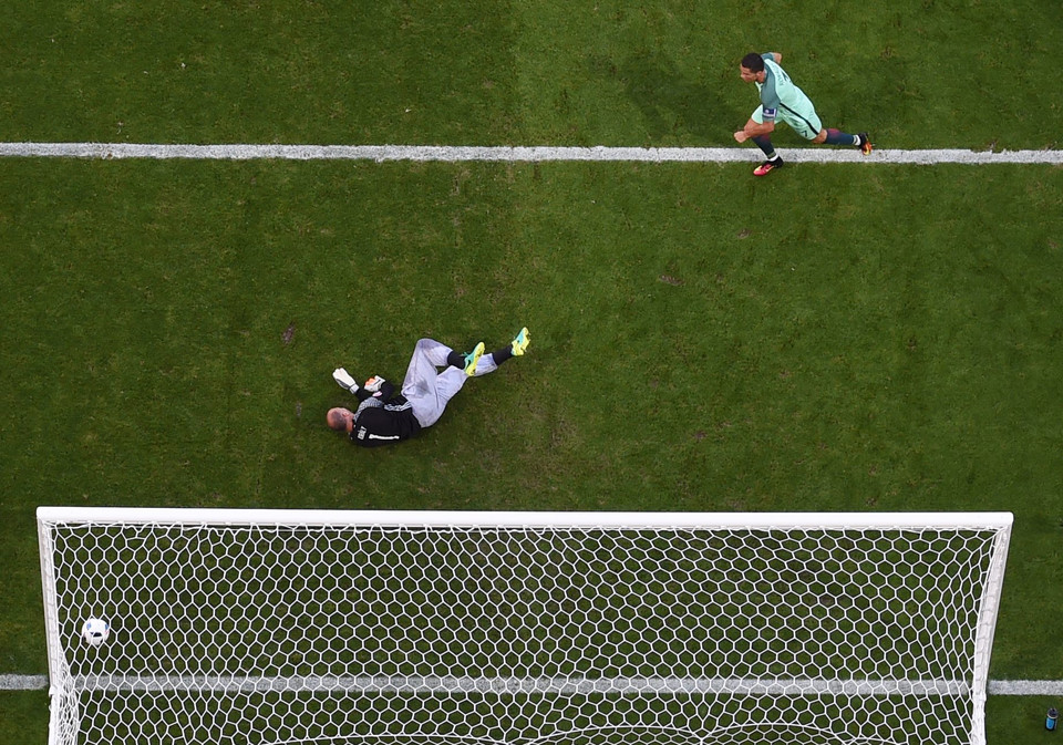 Ngoài 3 bàn thắng thì Ronaldo còn có 3 đường chuyền thành bàn.