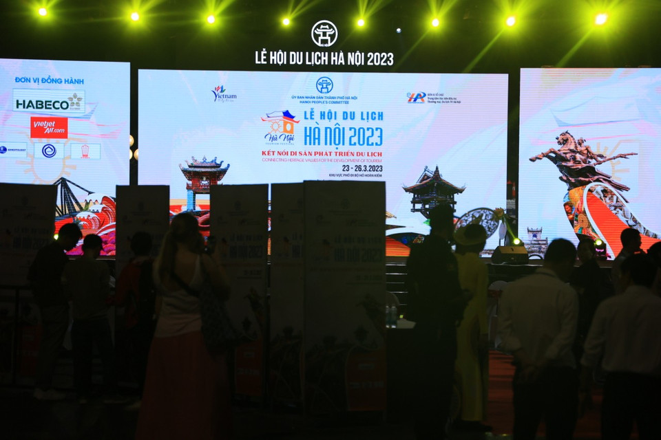 Lễ khai mạc Lễ hội Du lịch Hà Nội diễn ra từ 19h00 - 20h30 ngày 24/3/2023 tại khu vực vườn hoa đền Bà Kiệu, Hoàn Kiếm, Hà Nội. (Ảnh: Hoài Nam/Vietnam+)
