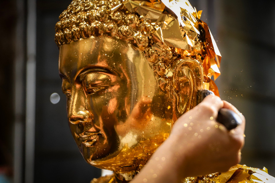 Hiện nay, những lá quỳ vàng từ Kiêu Kỵ vẫn phục vụ nhiều công trình có tính thẩm mỹ cao trên cả nước. (Ảnh: Hoài Nam/Vietnam+)