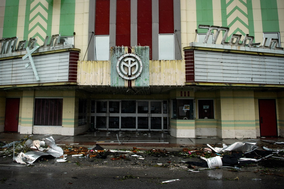 Đến nay chính quyền địa phương bão đi qua đã xác nhận17 người thiệt mạng và do ảnh hưởng của bão, gần 1,1 triệu hộ gia đình và các doanh nghiệp từ bang Florida tới Virginia không có điện sinh hoạt, hơn 1.000 ngôi nhà bị phá hủy hoặc hư hại, ảnh hưởng đến hoạt động sản xuất nông nghiệp và cuộc sống sinh hoạt của 3.500 người. 