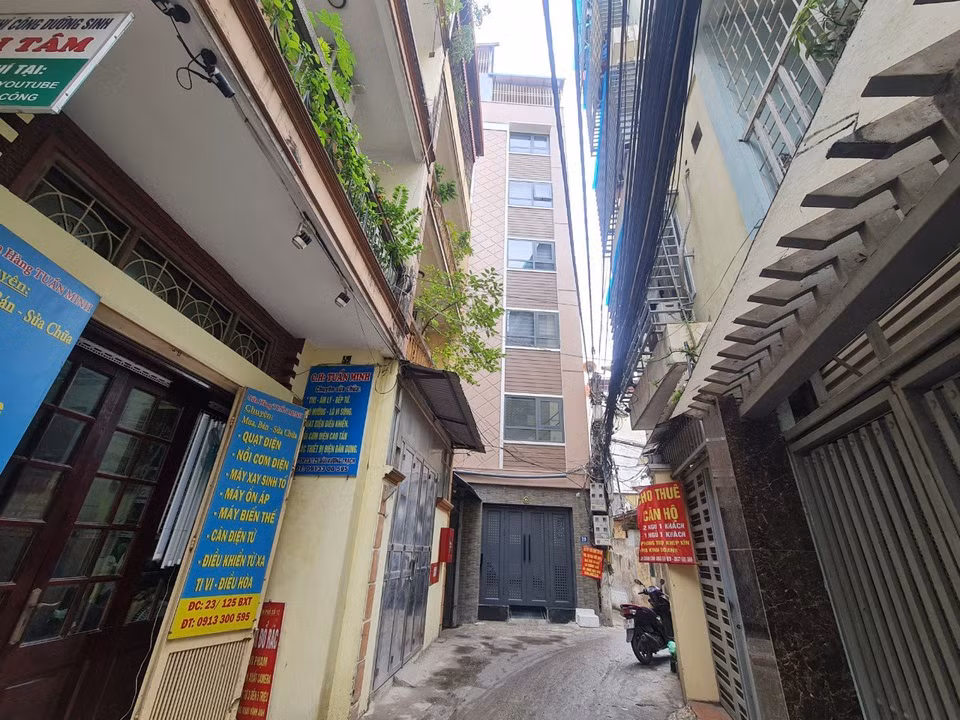 Loại hình nhà ở "chung cư mini" nở rộ trong một vài năm trở lại đây, được cho là phù hợp với người có thu nhập trung bình như giá cả hợp lý, diện tích nhỏ gọn... (Ảnh: Hoài Nam/Vietnam+)
