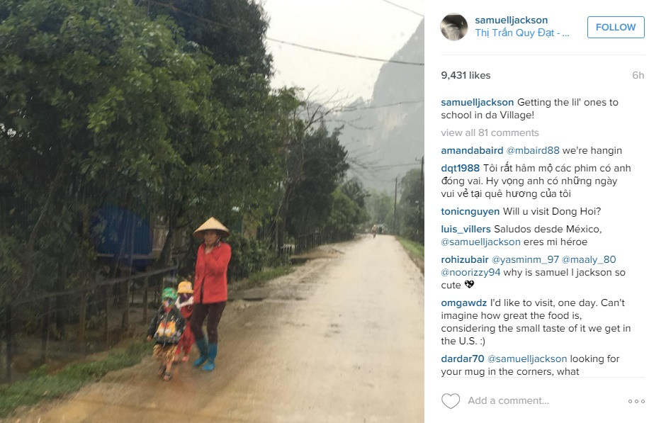 Samuel L. Jackson chia sẻ ảnh trẻ con địa phương trên đường tới trường vào buổi sáng.