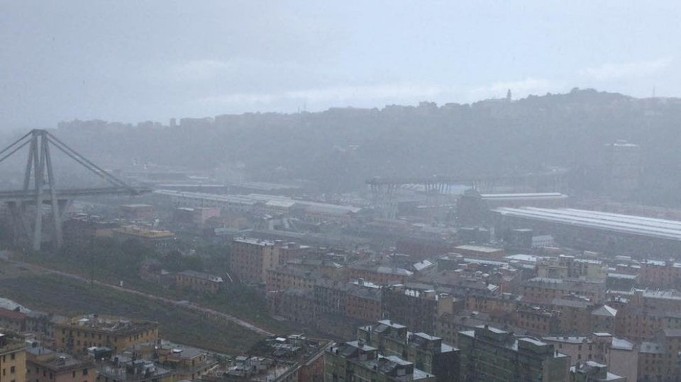 Trong khi đó, Tổng thống Italy Sergio Mattarella chỉ thị các cơ quan chức năng tăng cường kiểm tra tất cả hệ thống cơ sở hạ tầng trên cả nước để ngăn ngừa thảm họa tương tự xảy ra. 