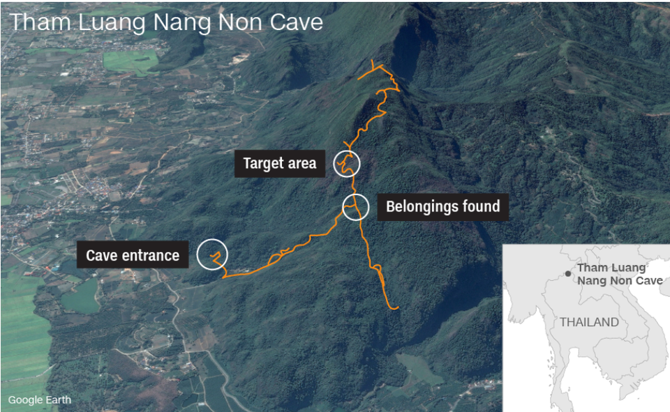 Thứ Sáu, ngày 29/6: Các chuyên gia Trung Quốc tới hỗ trợ. Đội cứu hộ đi sâu vào rừng, tìm những lối khác để vào hang (Nguồn: CNN)