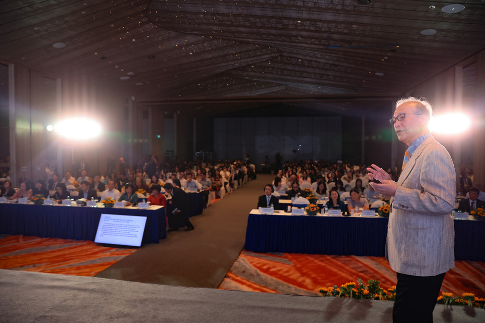 Các ý kiến thảo luận và khuyến nghị từ Hội thảo là nền tảng quan trọng để Việt Nam tiếp tục xây dựng các chính sách và chương trình dinh dưỡng học đường, thực hiện chủ trương, chiến lược phát triển tầm vóc, thể lực, trí lực cho thế hệ tương lai. (Ảnh: Hoài Nam/Vietnam+)