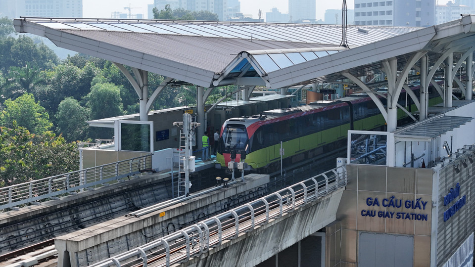 Tuyến đường sắt đô thị Nhổn-Ga Hà Nội (Metro Nhổn-Ga Hà Nội) đoạn trên cao được kỳ vọng sẽ góp phần giảm ùn tắc giao thông cho Thủ đô. (Ảnh: Hoài Nam/Vietnam+)