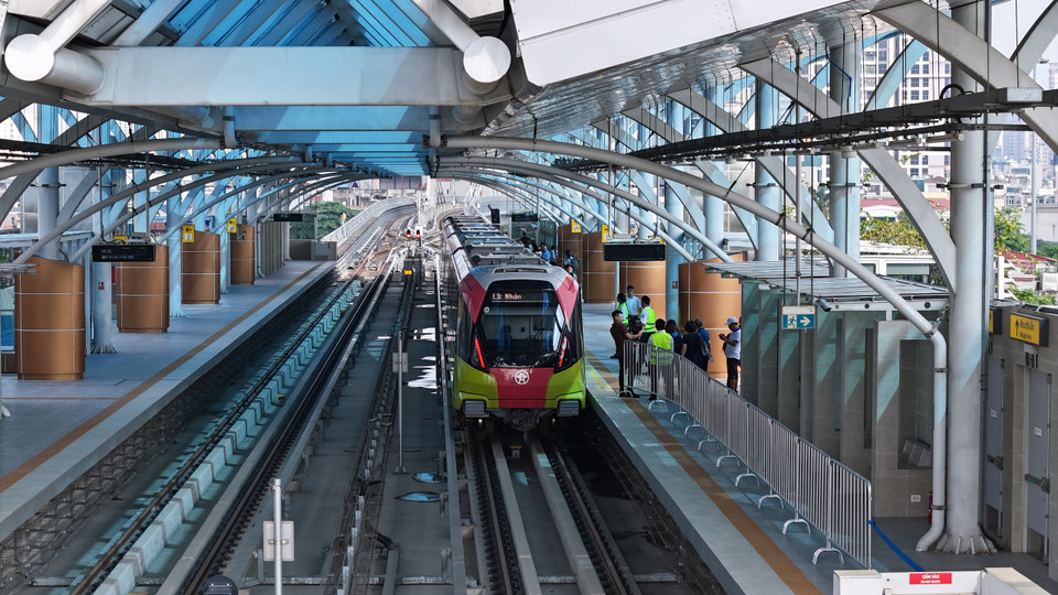 Dự án đường sắt đô thị đoạn Nhổn-Ga Hà Nội dài 12,5km, trong đó đoạn đi trên cao (Nhổn-Cầu Giấy) dài 8,5km và đoạn đi ngầm (Cầu Giấy-Ga Hà Nội) dài 4km. (Ảnh: Hoài Nam/Vietnam+)