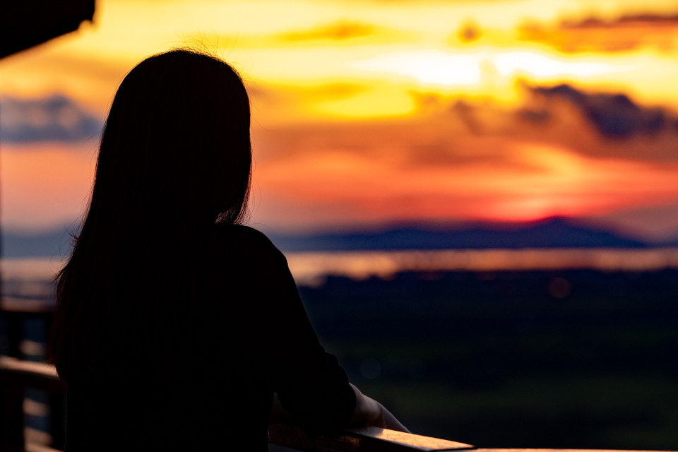 Bao nhiêu bộn bề của cuộc sống cũng tạm gác sang một bên; mọi người có thể thả lỏng mình cùng thiên nhiên. (Ảnh: Hoài Nam/Vietnam+)