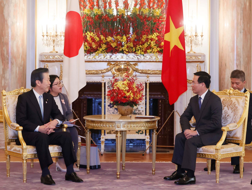 Chủ tịch nước Võ Văn Thưởng tiếp Chủ tịch Đảng Công minh Nhật Bản Yamaguchi. (Ảnh: Thống Nhất – TTXVN)