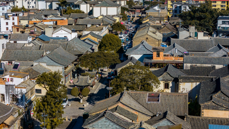 Phố cổ Kiến Thủy nằm ở thị trấn Lâm An, huyện Kiến Thủy, tỉnh Vân Nam, Trung Quốc. Trong thời kỳ cổ đại, nơi đây có tên gọi là Bộ Đầu hoặc Vân Ba Điện. Trải qua nhiều lần đổi tên qua các triều đại khác nhau, cái tên Kiến Thuỷ mới chính thức được ra đời vào năm đầu tiên của Trung Hoa Dân Quốc. (Ảnh: Hoài Nam/Vietnam+)