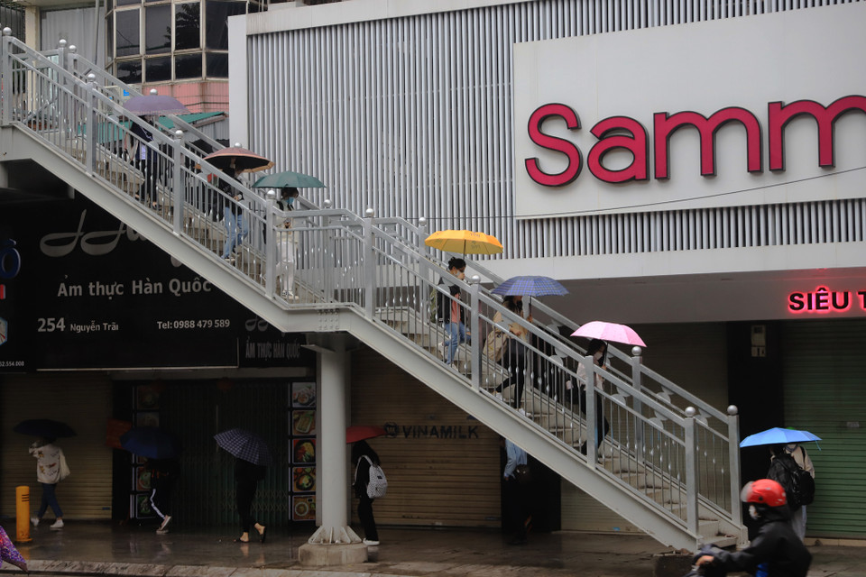 Theo dự báo, Hà Nội sẽ duy trì lạnh và mưa trong cả ngày hôm nay 20/10. (Ảnh: Hoài Nam/Vietnam+)