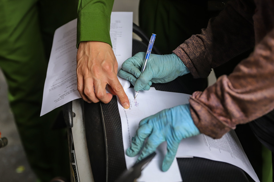 Những cá nhân, tổ chức đã được tuyên truyền, nhắc nhở nếu cố tình tái phạm sẽ bị xử lý để mang tính răn đe. (Ảnh: Hoài Nam/Vietnam+)