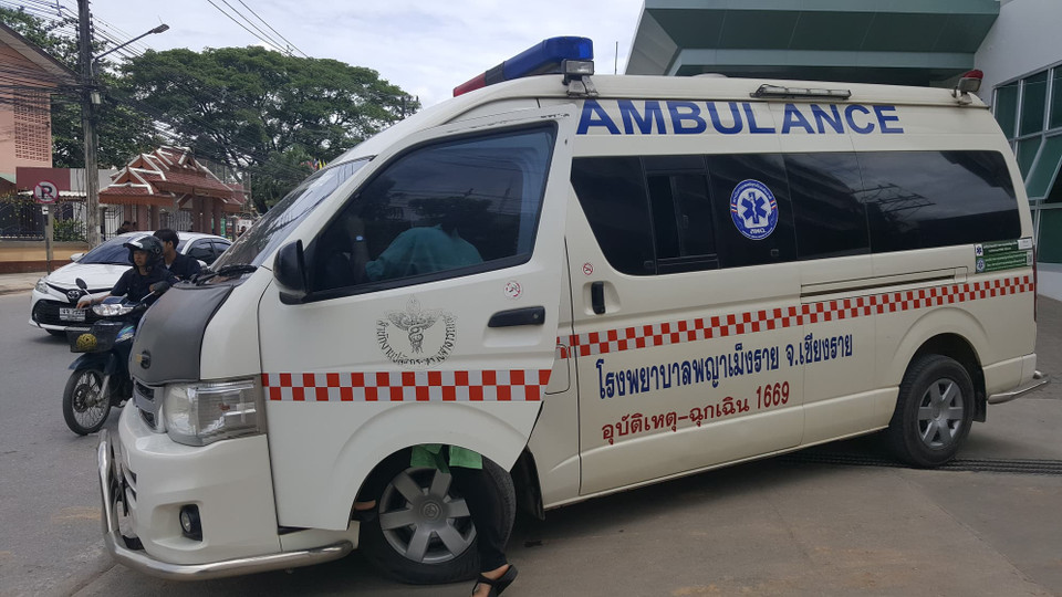 Bộ trưởng Nội vụ Thái Lan cho biết, sức khỏe của cả bốn thành viên đều ổn định, trái với thông tin một em nguy kịch như báo chí Thái đưa trước đó.