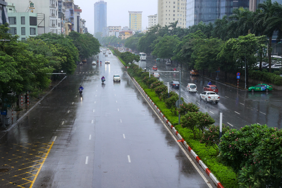 Đường Trần Duy Hưng thời điểm 9 giờ 15 phút. (Ảnh: Hoài nam/Vietnam+)