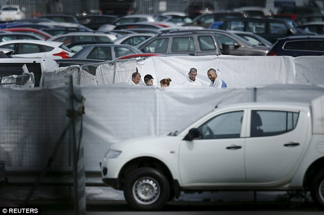 Mohammed, cha của Osama bin Laden - một ông trùm ngành xây dựng, cũng chết trong một tai nạn máy bay ở Saudi Arabia hồi năm 1967.