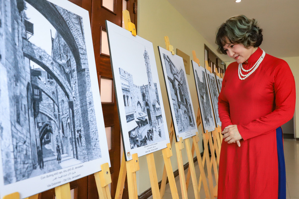 Jerusalem có 12 Thánh Đường Hồi giáo, 10 nhà thờ Thiên chúa giáo và nhiều điểm quan tâm khảo cổ bao gồm Khan az Zeit, Khan al Attarin, chợ thuộc da và chợ Al Attarin. (Ảnh: Hoài Nam/Vietnam+)