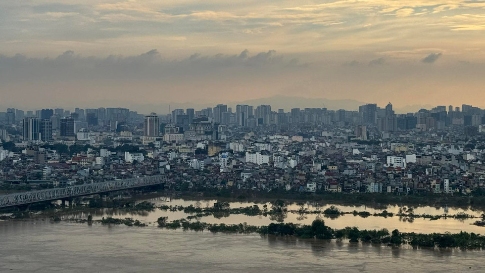 Khu vực bãi Phúc Tân cũng vẫn có tình trạng ngập nặng (Ảnh: Tu Quy Duong/Vietnam+)