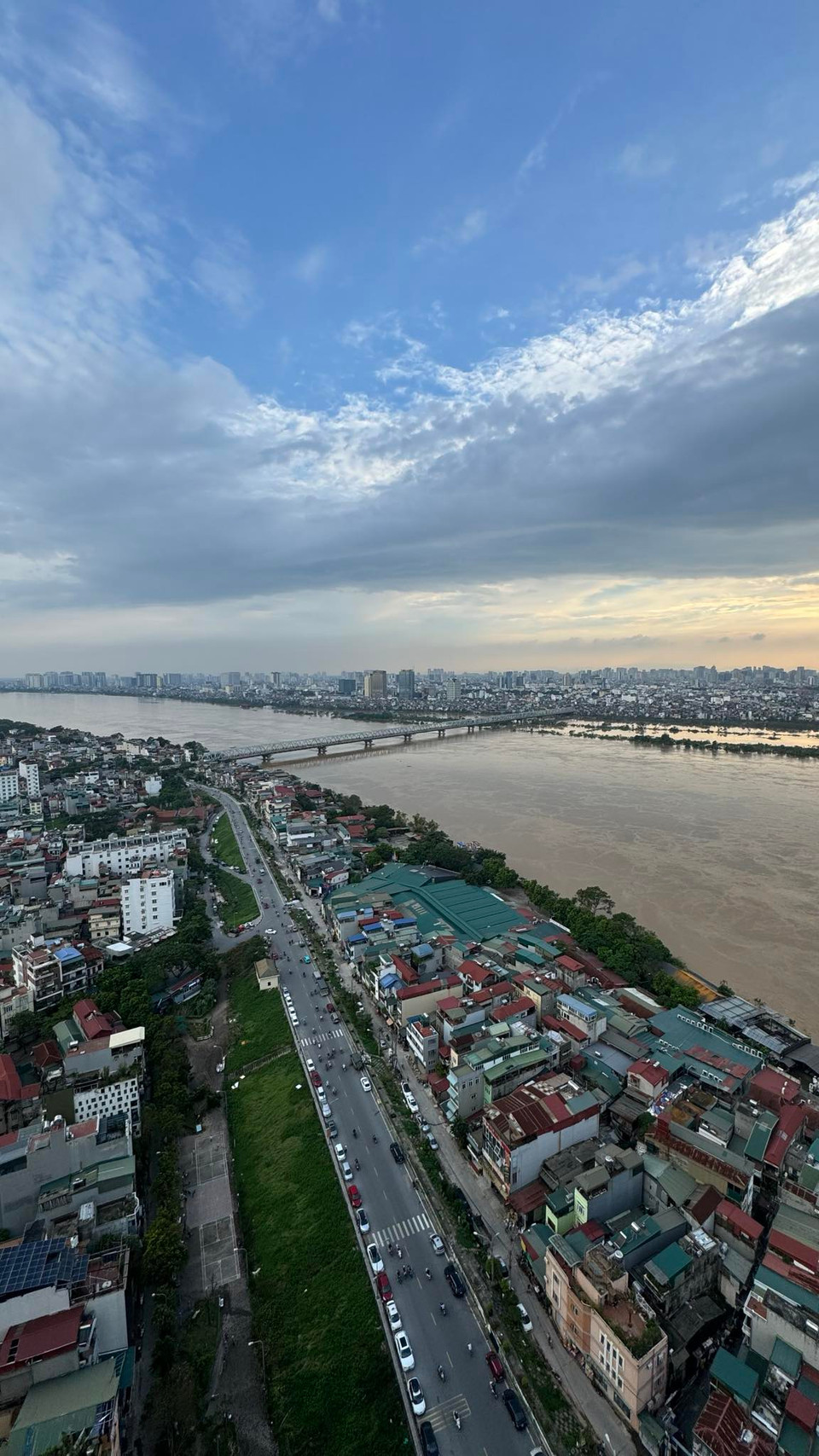Đoạn đường Ngọc Lâm nối từ cầu Long Biên đến cầu Chương Dương (Ảnh: Tu Quy Duong/Vietnam+)