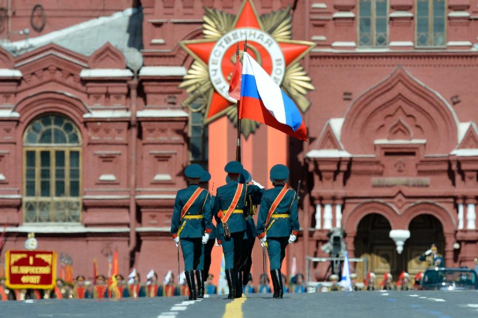 Đây là lễ duyệt binh lớn nhất trong lịch sử nước Nga với sự tham gia của khoảng 16.500 quân nhân, gần 200 trang thiết bị khí tài quân sự, 140 trực thăng và chiến đấu cơ.