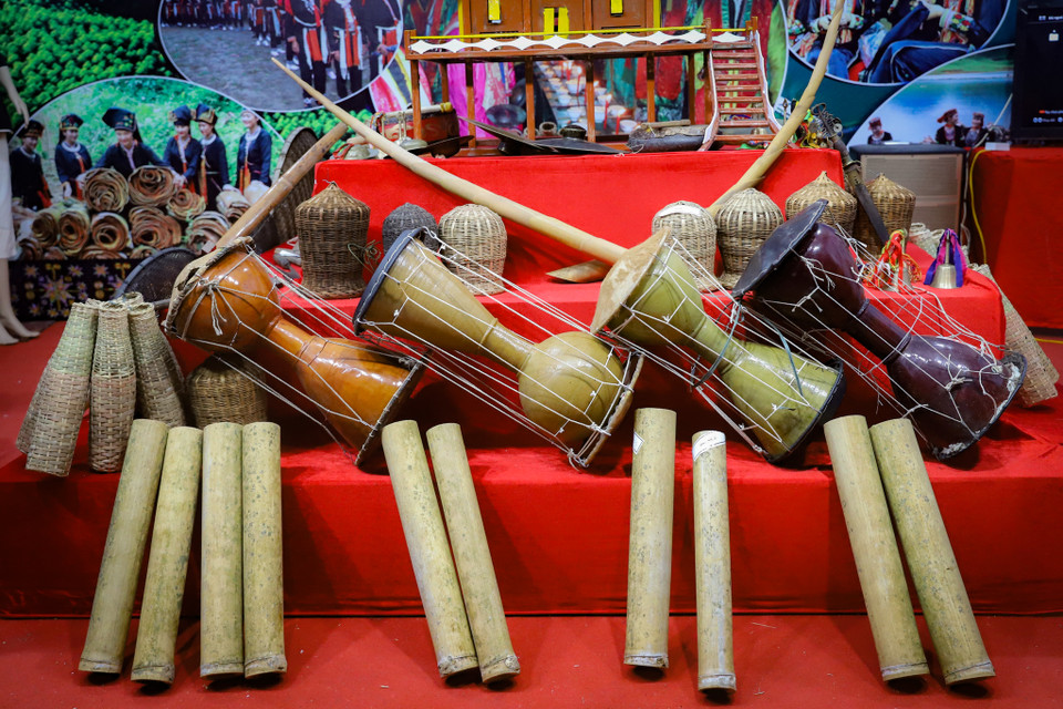  Bên cạnh đó, tại đây còn trưng bày các hiện vật hoặc mô hình giới thiệu về đời sống vật chất và tinh thần của người Dao. (Ảnh: Hoài Nam/Vietnam+)