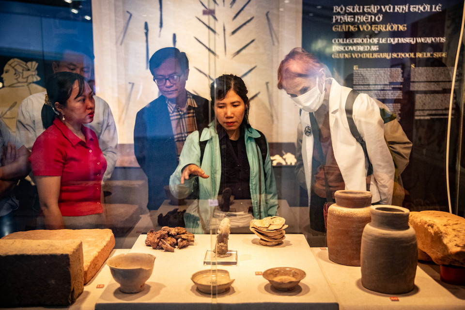 Khu trưng bày chuyên đề thu hút nhiều khách tham quan Việt Nam và nước ngoài. (Ảnh: PV/Vietnam+)