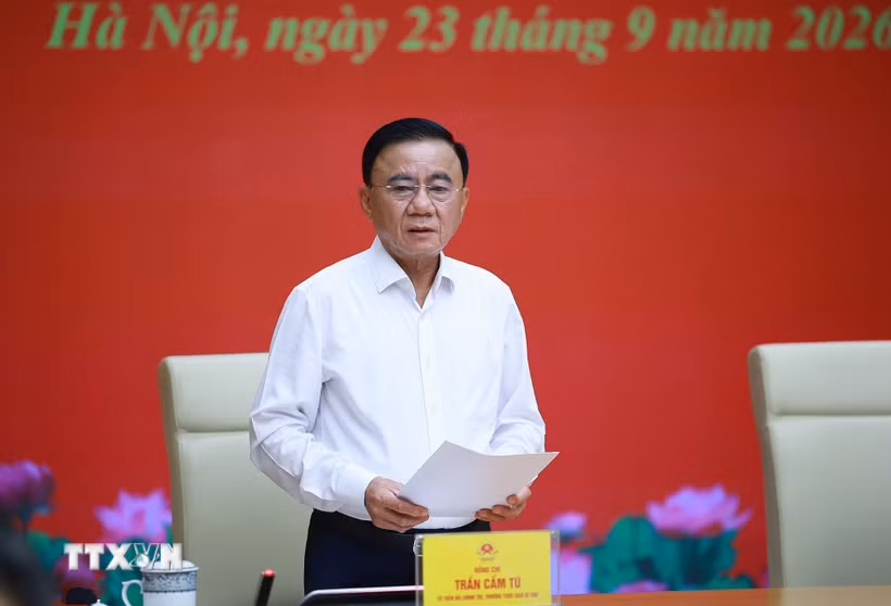 Đồng chí Trần Cẩm Tú, Ủy viên Bộ Chính trị, Thường trực Ban Bí thư, Trưởng đoàn Kiểm tra, giám sát số 221 phát biểu. (Ảnh: Dương Giang/TTXVN)