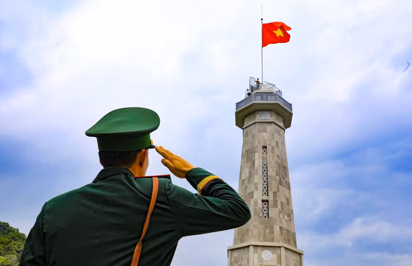 Cột cờ A Pa Chải. (Ảnh: Xuân Tư/TTXVN)