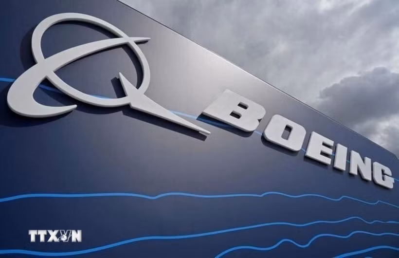 Biểu tượng hãng chế tạo máy bay Boeing. (Ảnh: IRNA/TTXVN)