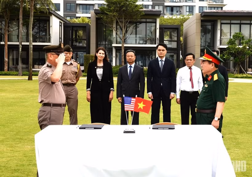 Lễ ký kết biên bản trao trả hài cốt quân nhân Hoa Kỳ lần thứ 172. (Nguồn: Báo Quân đội Nhân dân)