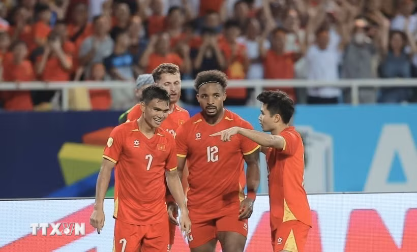 Tuyển Việt Nam tự tin hướng đến trận lượt đi chung kết ASEAN Cup 2026. (Ảnh: Minh Quyết/TTXVN)