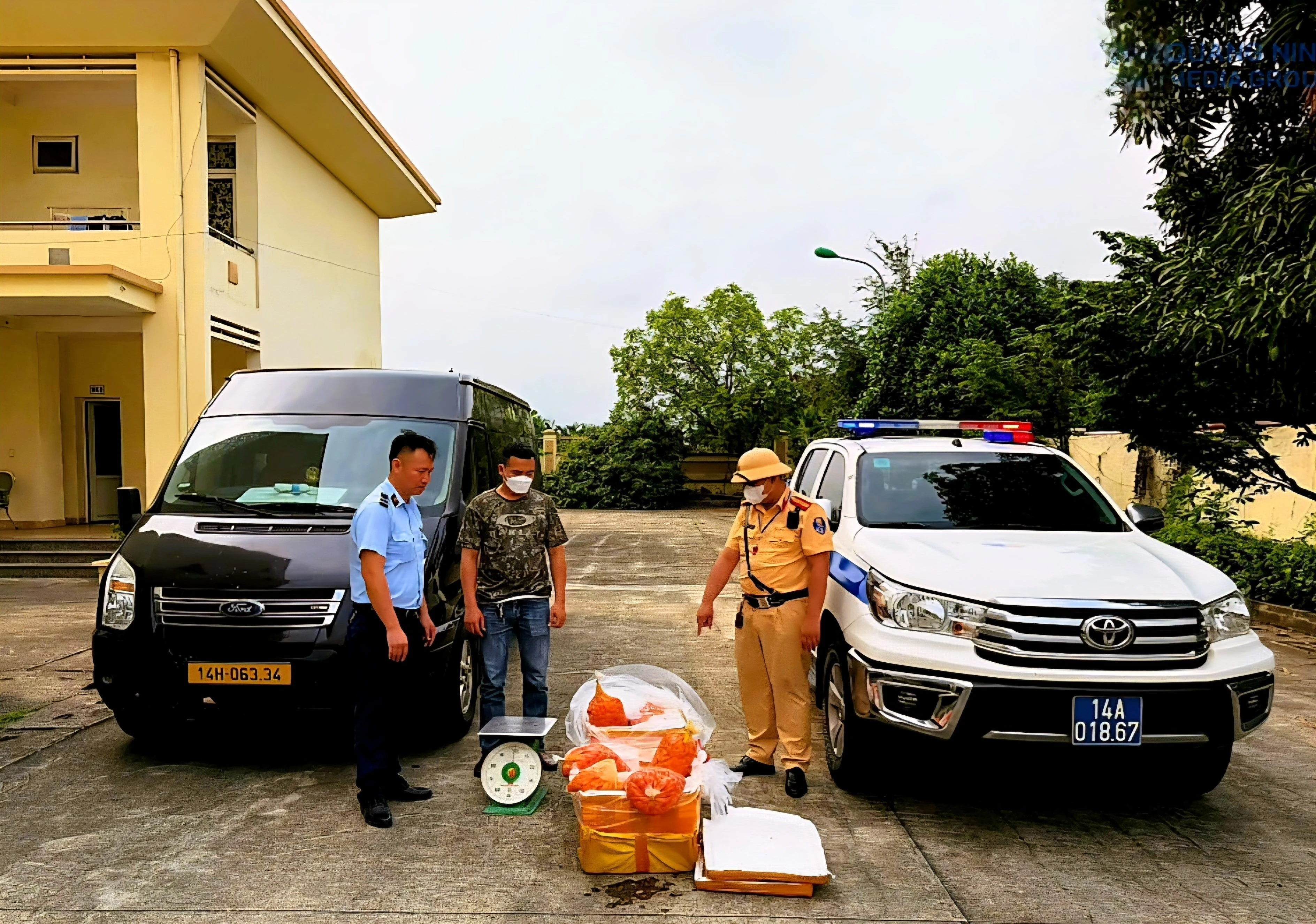 Quảng Ninh liên tiếp triệt phá các vụ vi phạm an toàn thực phẩm quy mô lớn