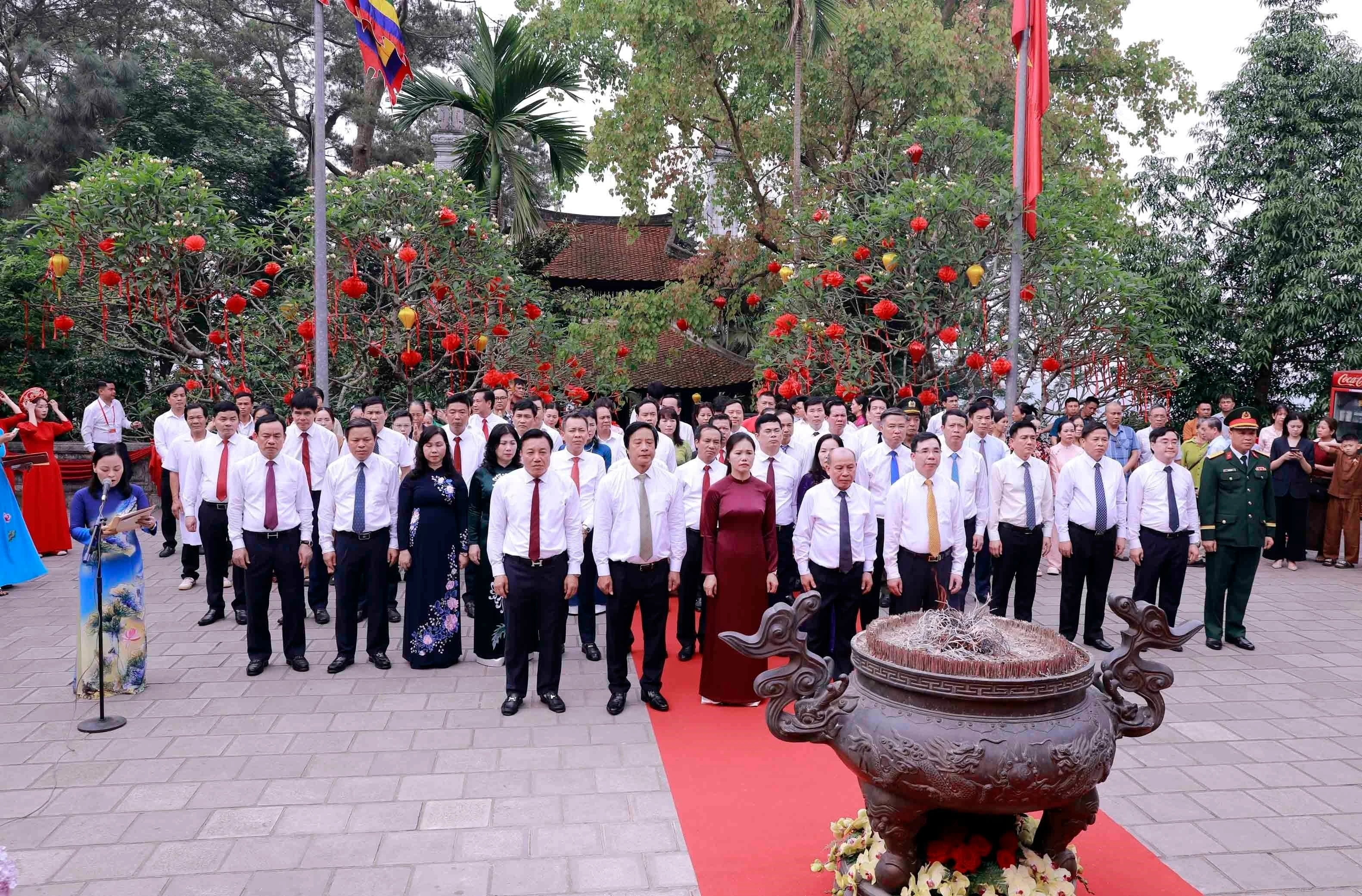 Lễ Tri Ân Quốc Tổ Tô Màu Lan Tỏa Đạo Lý 'Uống Nước Nhớ Nguồn'