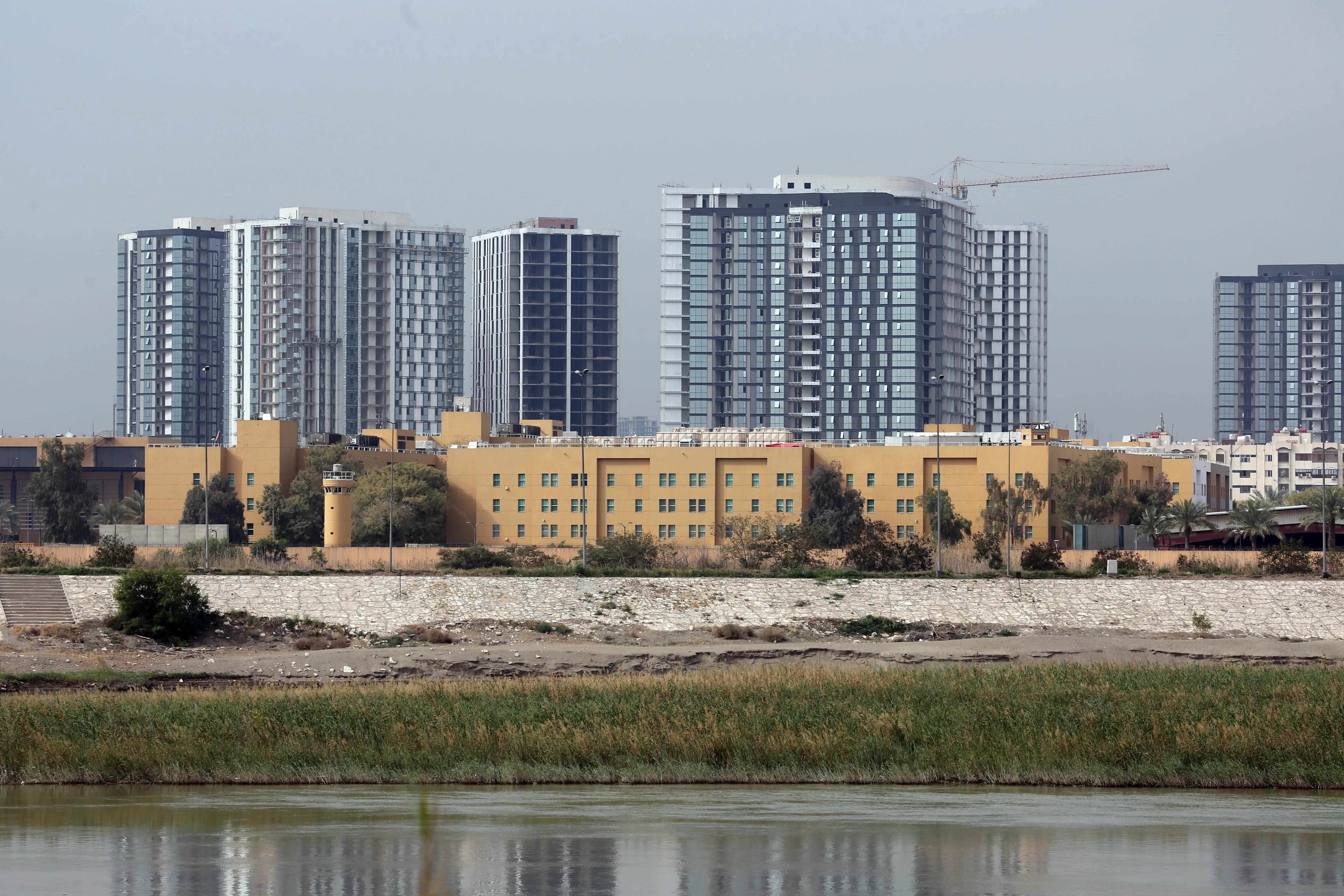 Loạt tấn công nhắm vào cơ sở của Mỹ tại sân bay Iraq, an ninh căng thẳng
