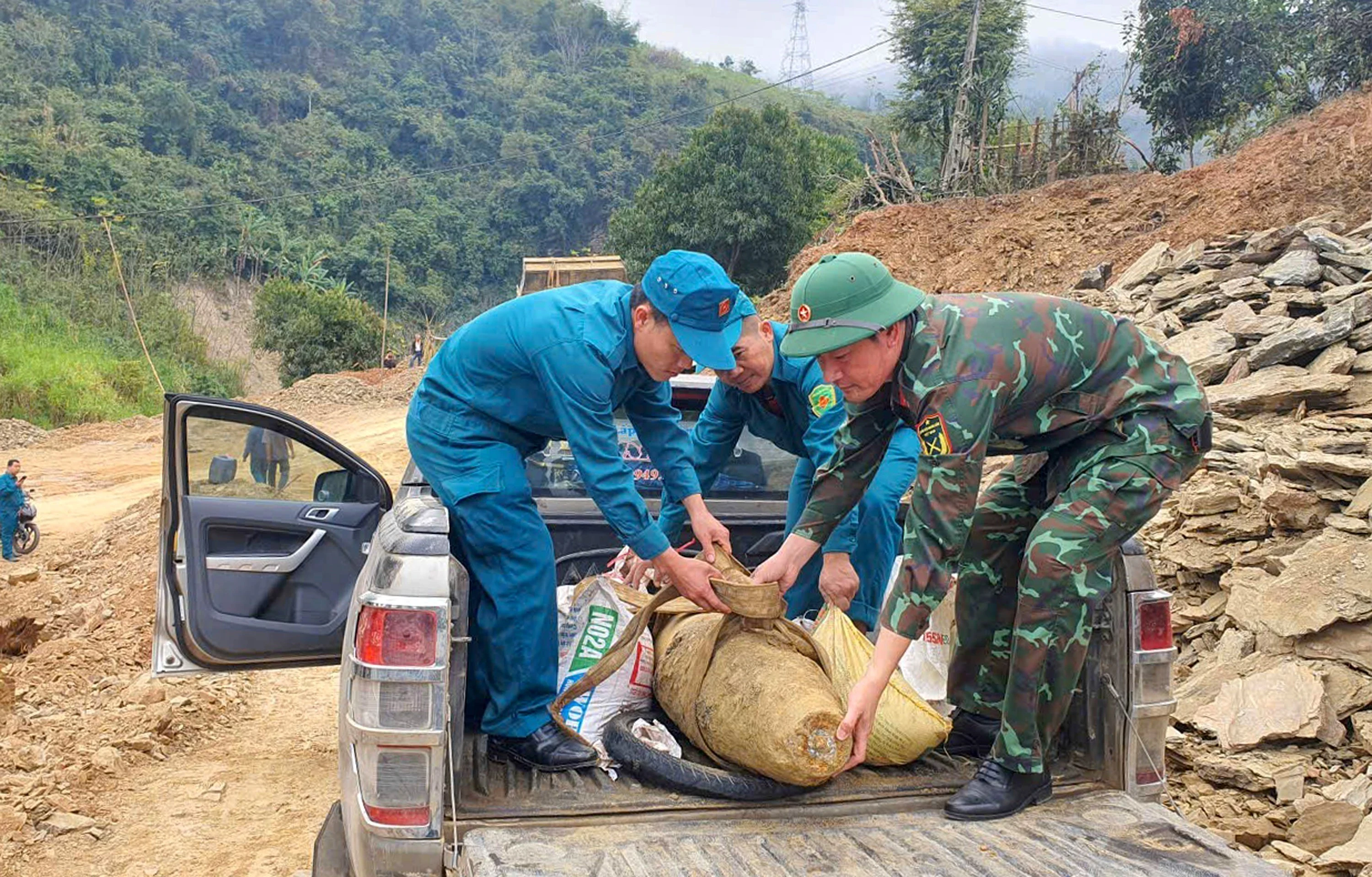 Huy Nổ Thành Công Quả Bom Nặng 250kg Còn Sót Lại Sau Chiến Tranh