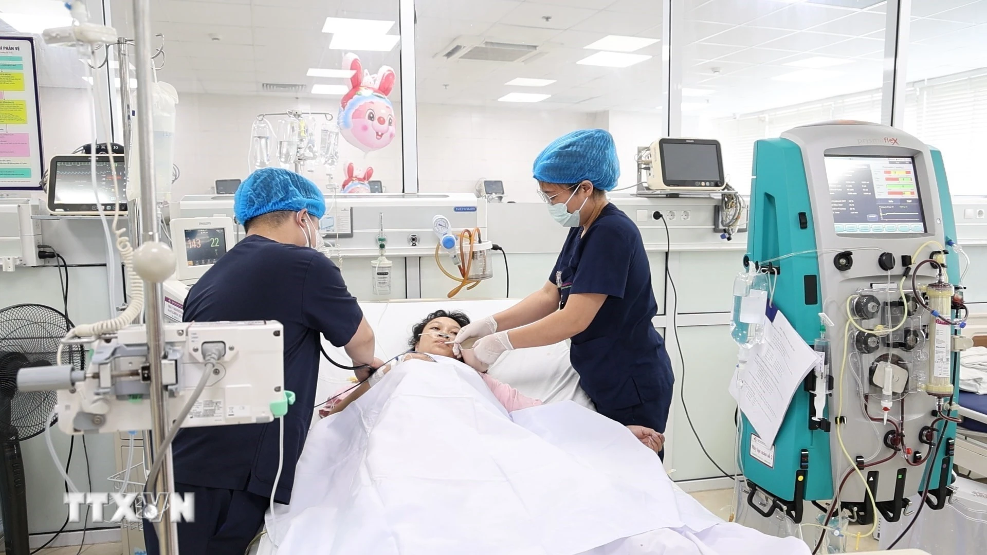 Phú Thọ: Cấp cứu thành công thai phụ viêm tụy cấp nặng nhờ lọc máu khẩn