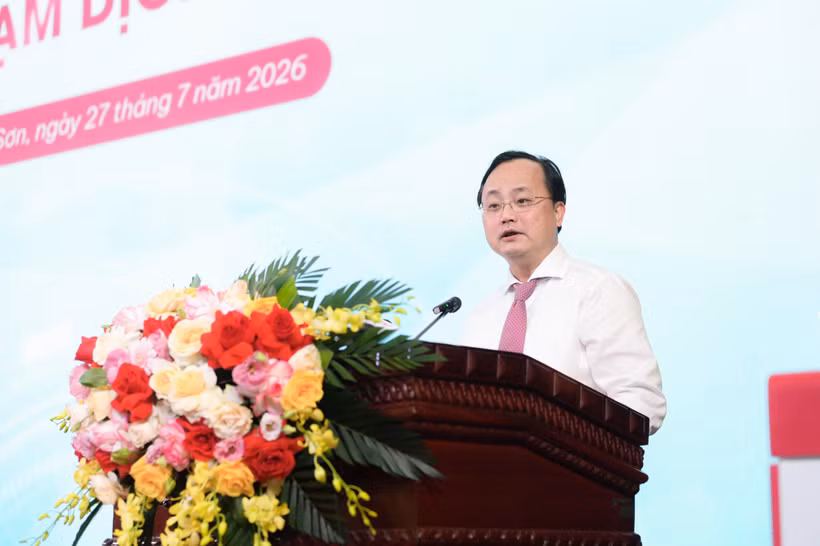 Đồng chí Tô Huy Vũ - Bí thư Đảng ủy, Chủ tịch HĐTV Agribank phát biểu tại buổi lễ. (Ảnh: Vietnam+)