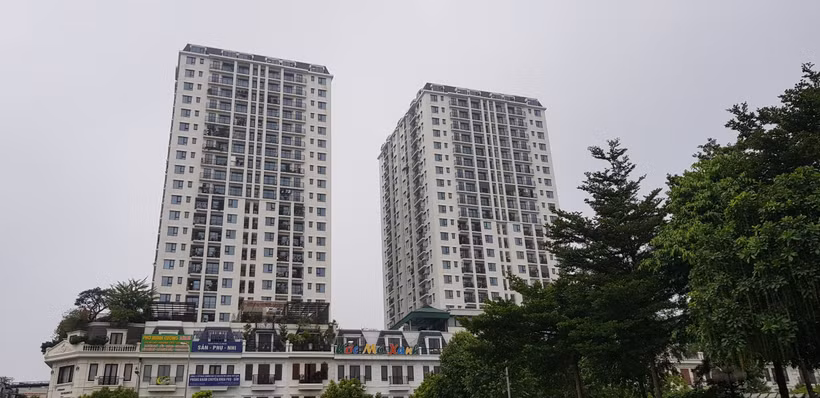 Người trẻ dễ thở hơn trên hành trình mua nhà ở xã hội. (Ảnh: Vietnam+)