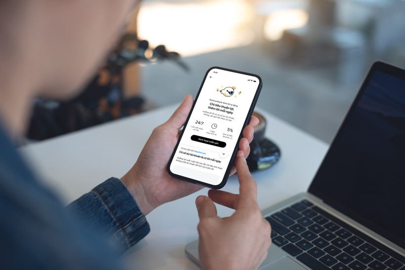 Ra mắt chương trình “Sinh lời rinh lộc” trên Techcombank Mobile dịp Tết 2026. (Ảnh: Vietnam+)