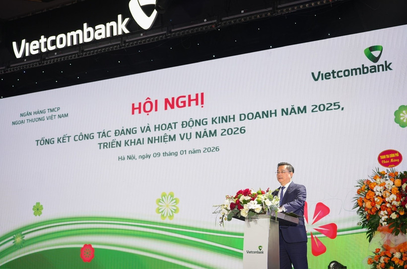 Ông Nguyễn Thanh Tùng - Chủ tịch Hội đồng quản trị Vietcombank khai mạc Hội nghị tổng kết công tác Đảng và hoạt động kinh doanh năm 2025, triển khai nhiệm vụ năm 2026. (Ảnh: Vietnam+)