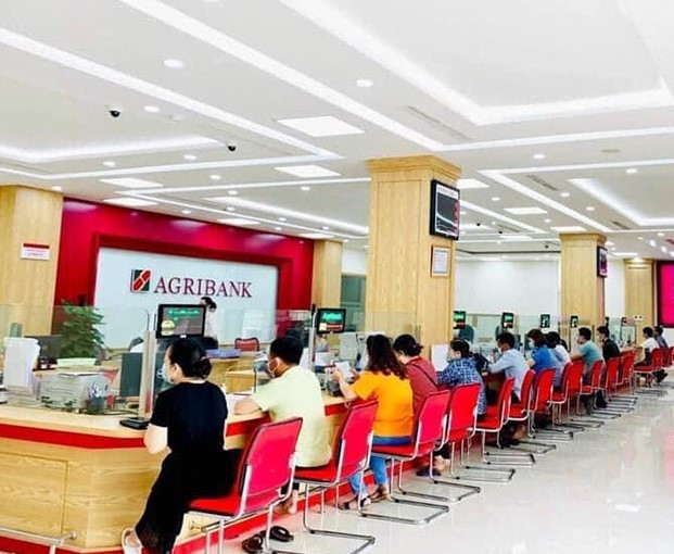 Agribank giảm thêm 2% lãi suất cho vay hỗ trợ khách hàng bị thiệt hại do bão lũ. (Ảnh: Vietnam+)