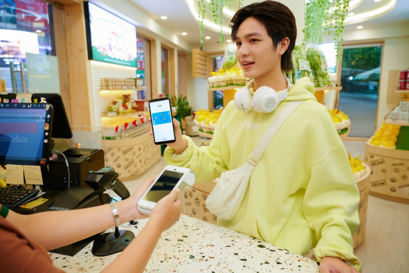 Khách hàng sử dụng phương thức thanh toán Google Pay trên Cake. (Ảnh: Vietnam+)