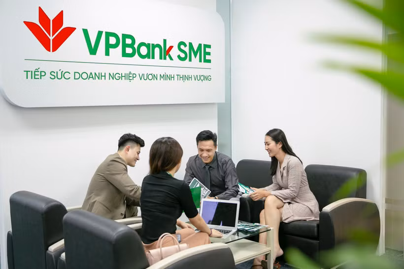 Chuyển mình làm doanh nghiệp: Khi hộ kinh doanh cần một bệ đỡ tài chính kịp thời. (Ảnh: Vietnam+)