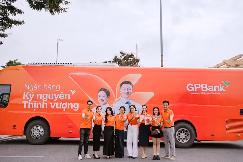 GPBank mở hành trình kết nối cộng đồng, đưa thương hiệu mới đến gần người dân. (Ảnh: Vietnam+)