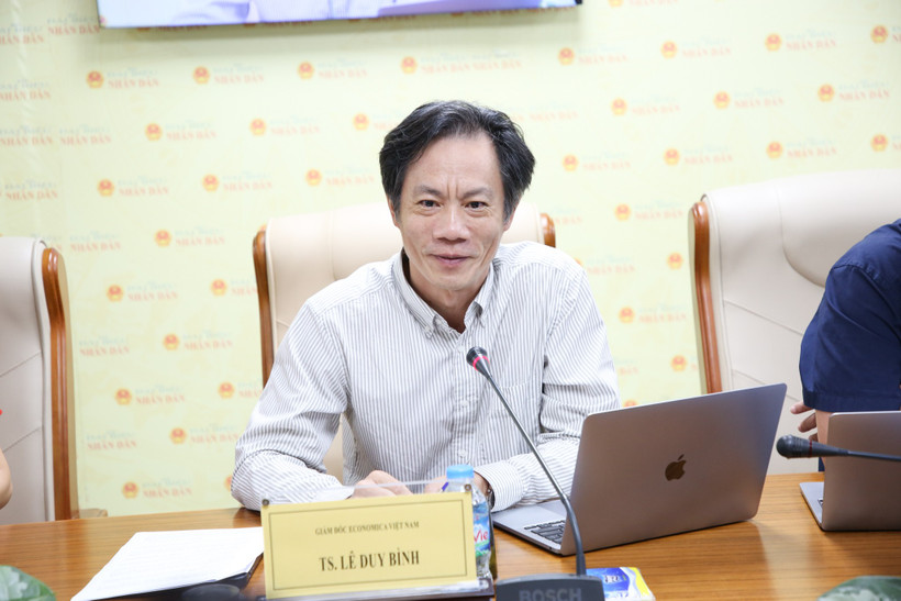 Tiến sĩ Lê Duy Bình - Giám đốc Economica Việt Nam phát biểu tại tọa đàm "Tạo lập khuôn khổ pháp lý đồng bộ về xử lý nợ xấu". (Ảnh: Vietnam+)
