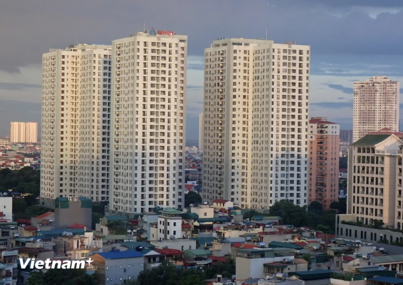 Năm 2026 Ngân hàng Nhà nước sẽ kiểm soát chặt thị trường bất động sản và hướng dòng vốn vào các dự án thực. (Ảnh: Vietnam+)