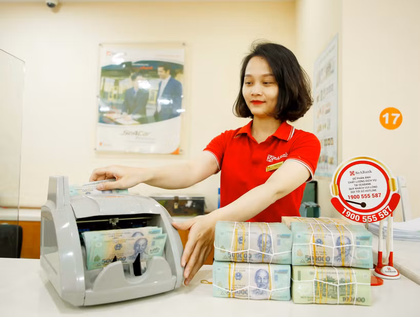 Trong tháng Năm, thị trường trái phiếu Chính phủ huy động hơn 33.600 tỷ đồng, đạt 72% kế hoạch quý 2 và 32% của năm 2026 với kỳ hạn dài chiếm ưu thế. (Ảnh: Vietnam+)